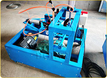 Automatic tyre ring cutter